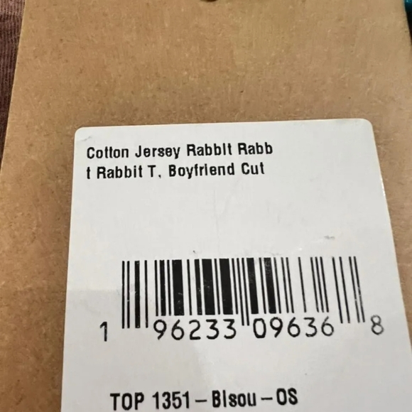 Magnolia Pearl Rabbit Rabbit Rabbit tee shirt - Picture 5 of 5